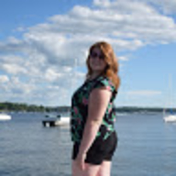 Meet the Posher Other - Meet your Posher, Lauren